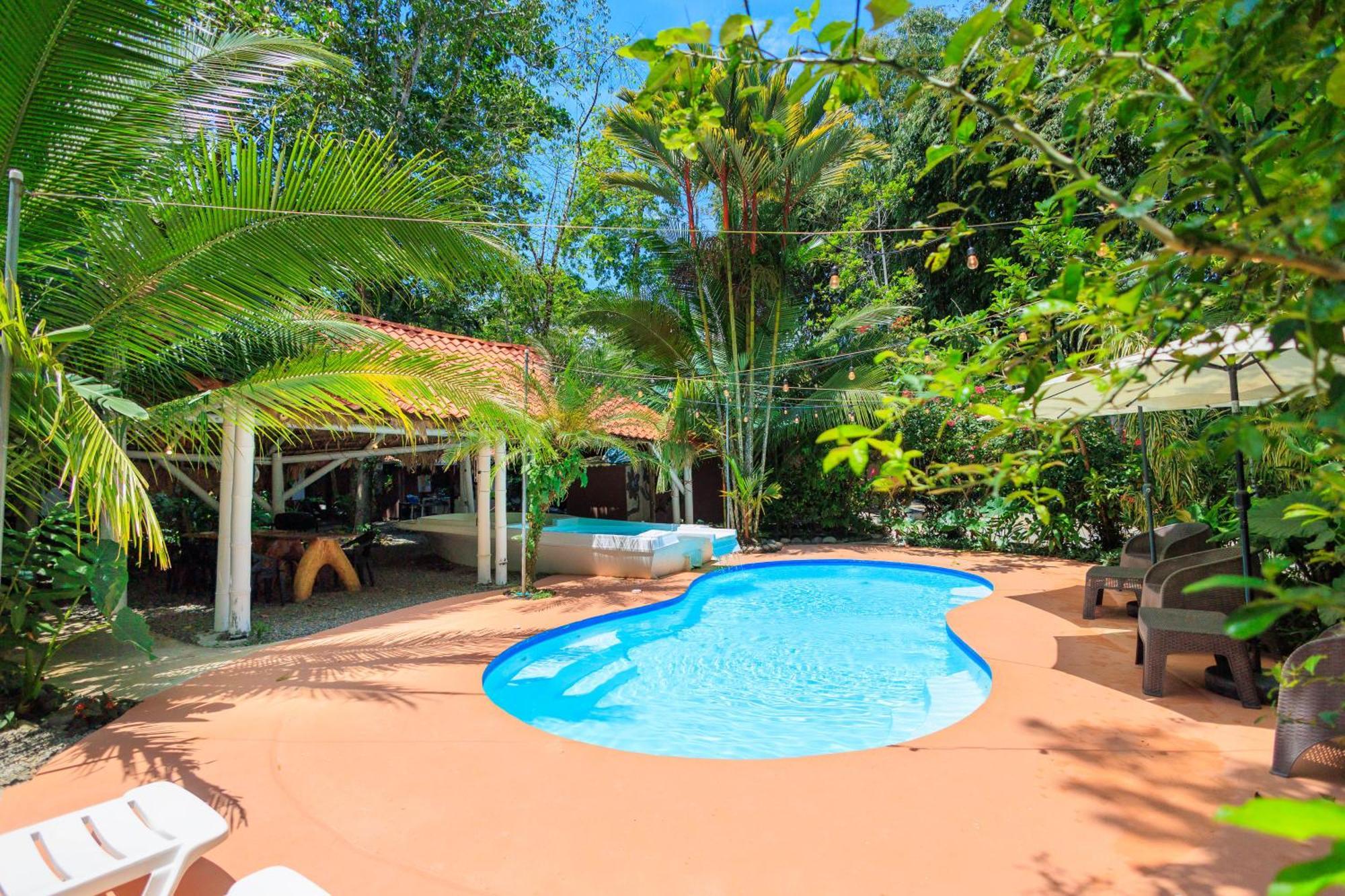 Bambutel Cocles Hotel Puerto Viejo de Talamanca Luaran gambar